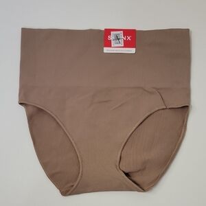 SPANX NWT ECOCARE SEAMLESS SHAPING BRIEFS SZ XS